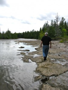 GC Searching for Treasures on the Banks of the Crowe River